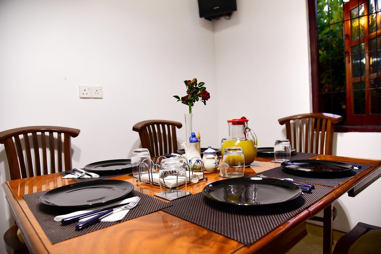 One And Only Apartment Negombo Exterior foto